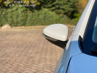 Peugeot 208 1.2 Puretech 82pk 5D Blue Lion