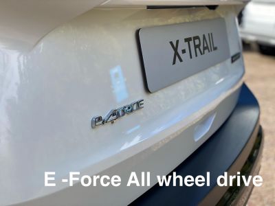 Nissan X-Trail E-Force 4WD 214pk 7pl Midnight Edition