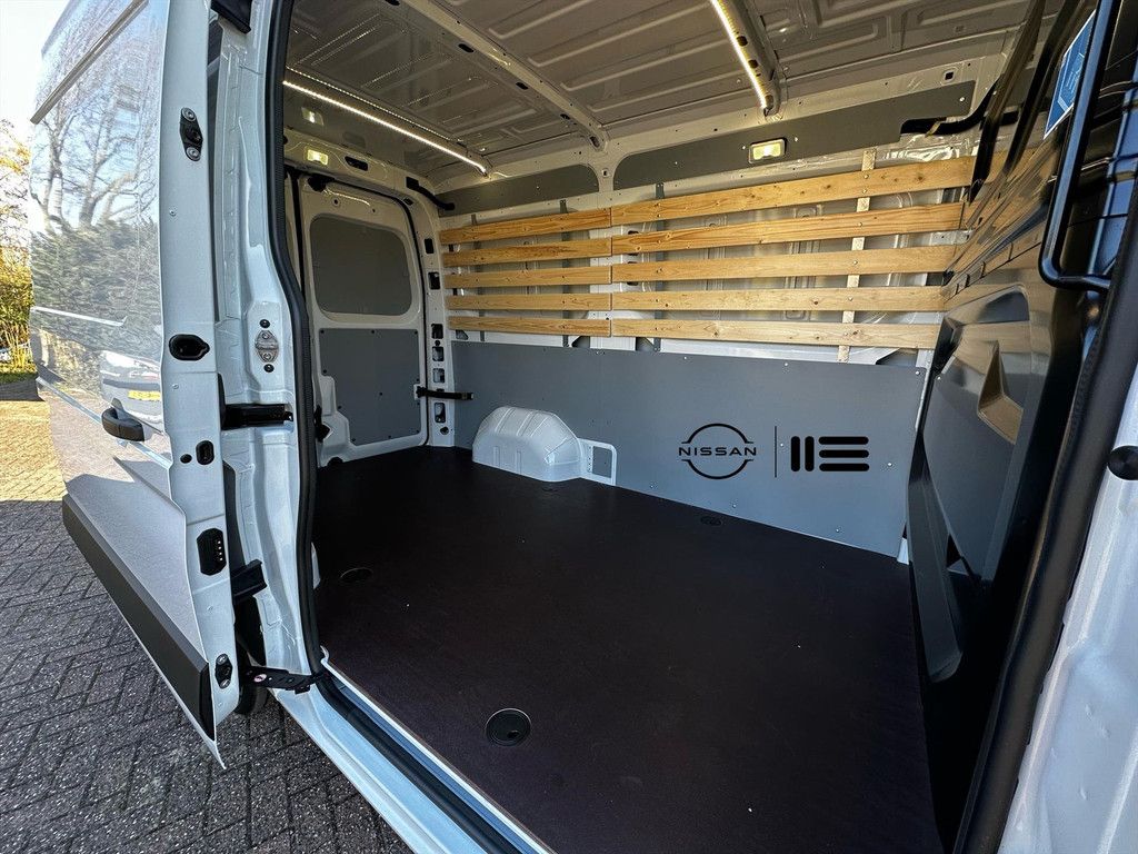 Nissan Interstar