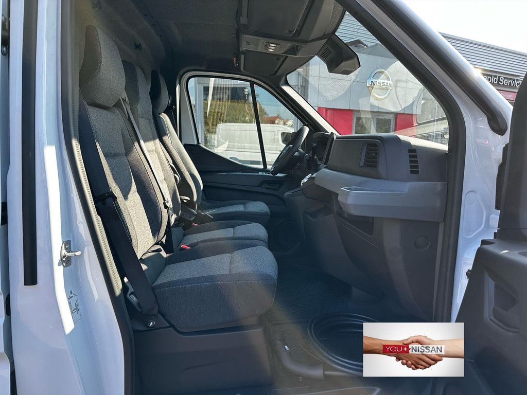 Nissan Interstar