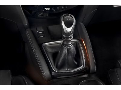Nissan QASHQAI 1.3 DIG-T 140pk N-Connecta